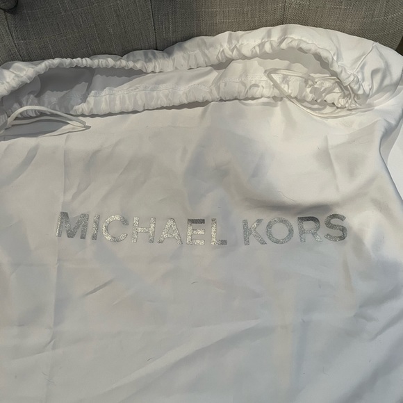 Michael Kors Bag - Picture 2 of 10